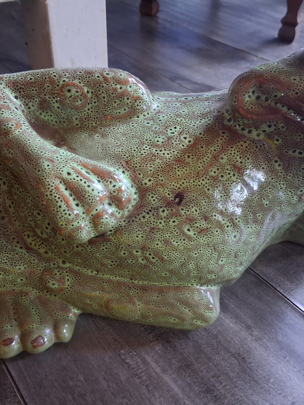 & Other Stories Green and Brown Speckled Reptile Accent Sculpture